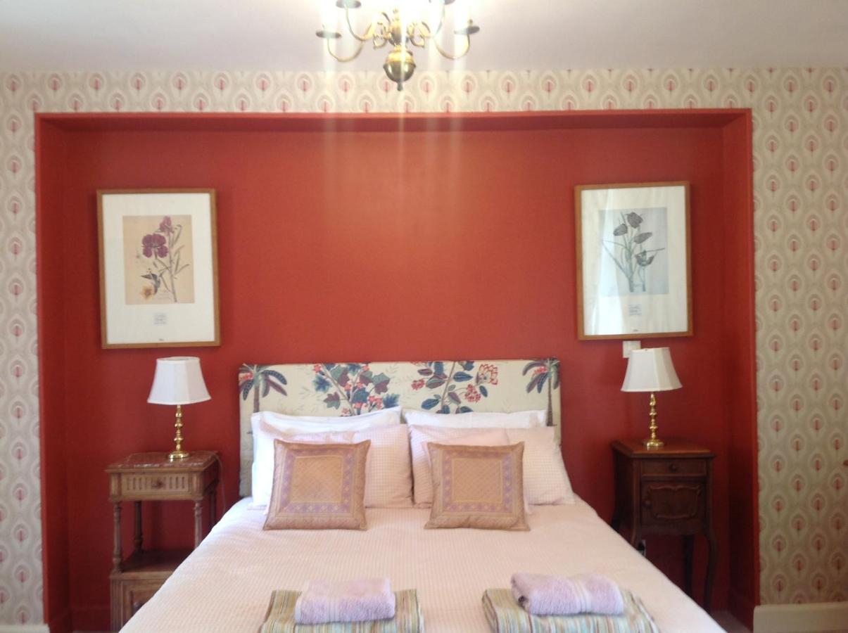 La Grange Terrou Guest House Saint-Germain-de-Confolens Bagian luar foto
