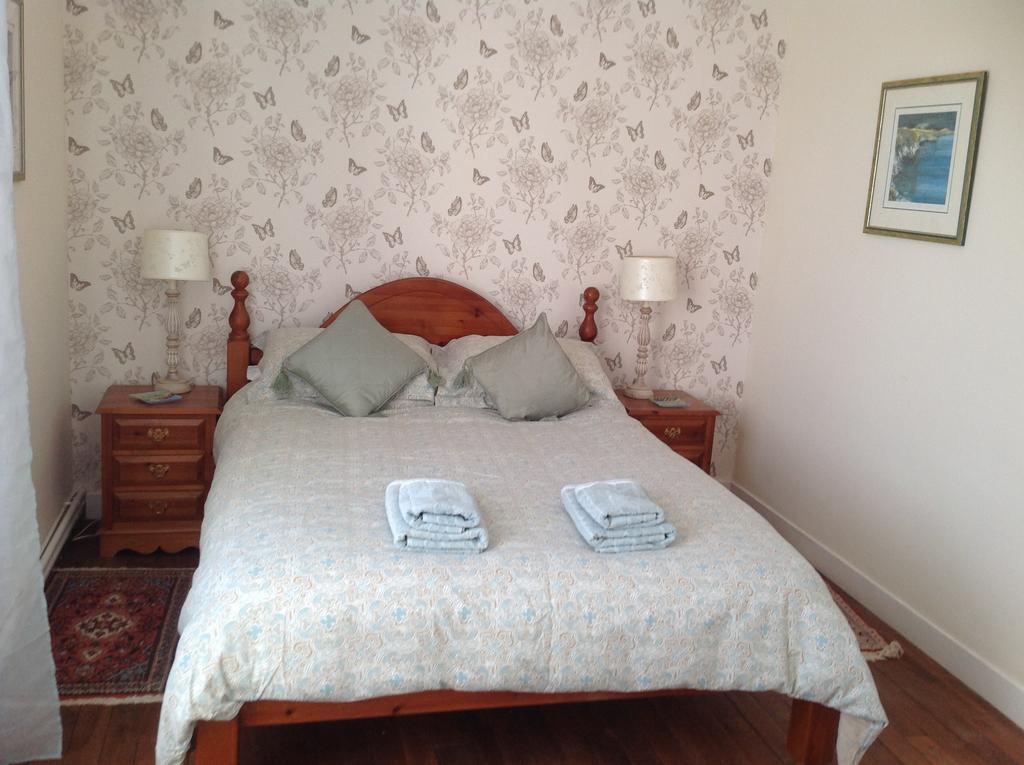 La Grange Terrou Guest House Saint-Germain-de-Confolens Bagian luar foto