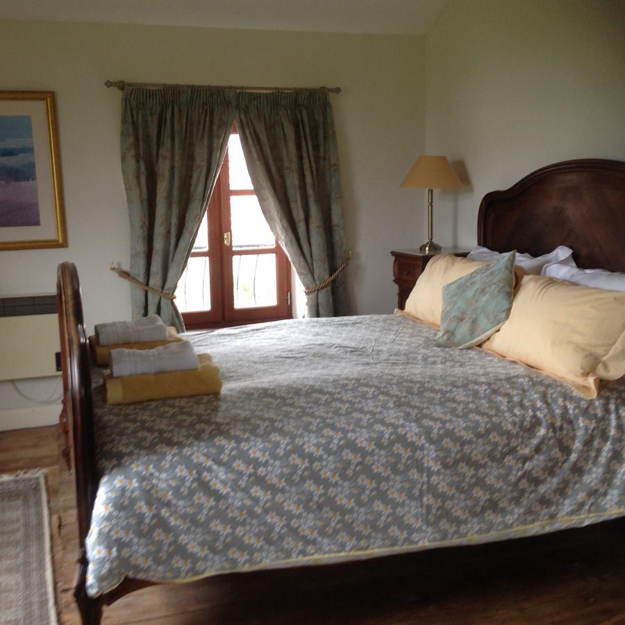La Grange Terrou Guest House Saint-Germain-de-Confolens Bagian luar foto